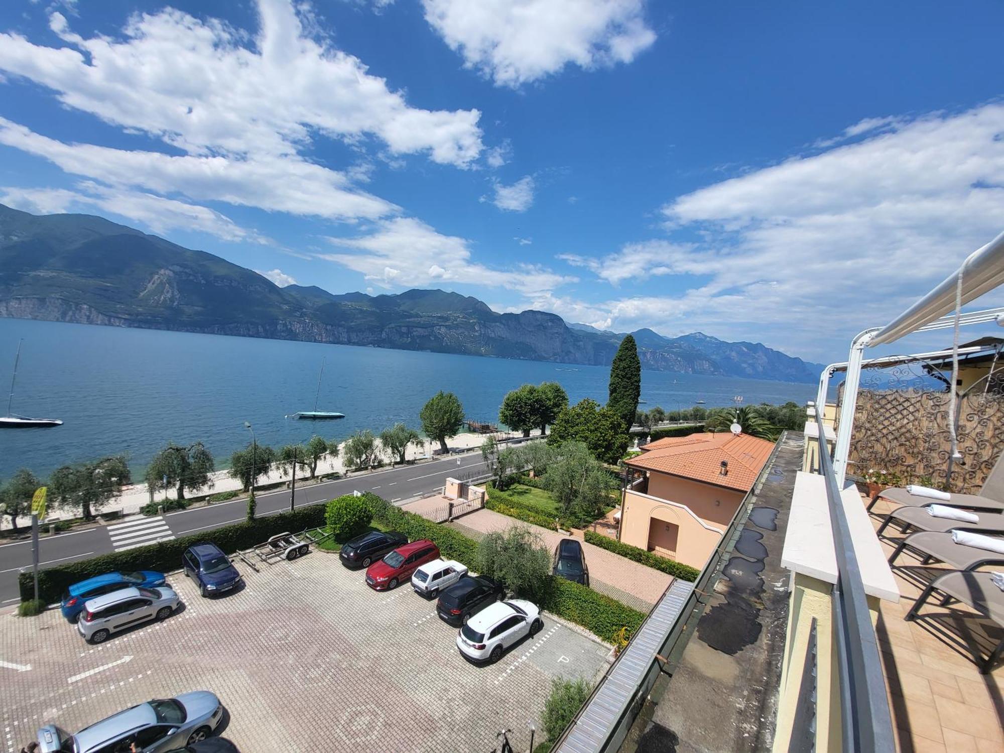 Penthouse Casa Alkea Masse Lake View Brenzone sul Garda Ngoại thất bức ảnh