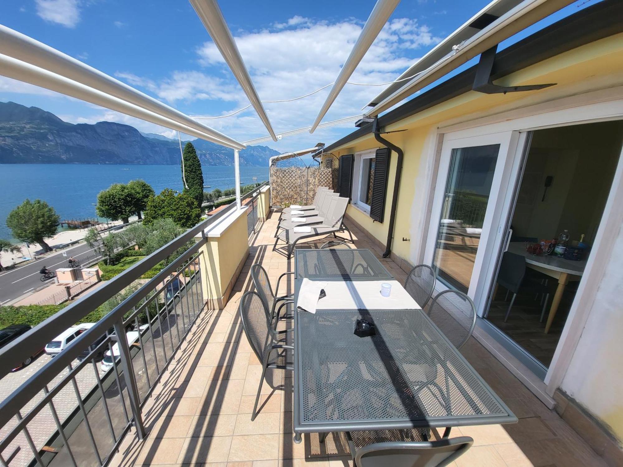 Penthouse Casa Alkea Masse Lake View Brenzone sul Garda Ngoại thất bức ảnh