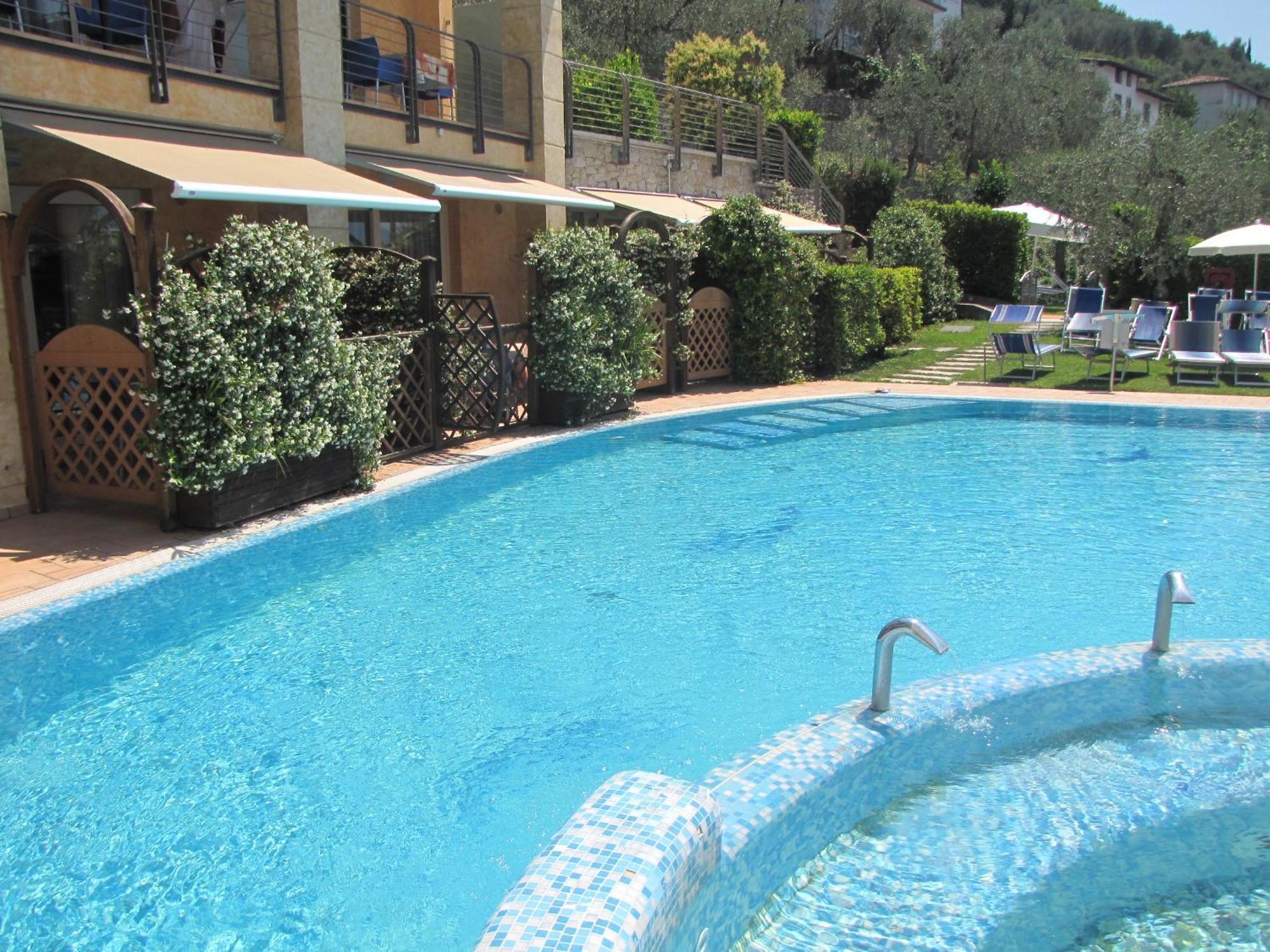 Penthouse Casa Alkea Masse Lake View Brenzone sul Garda Ngoại thất bức ảnh