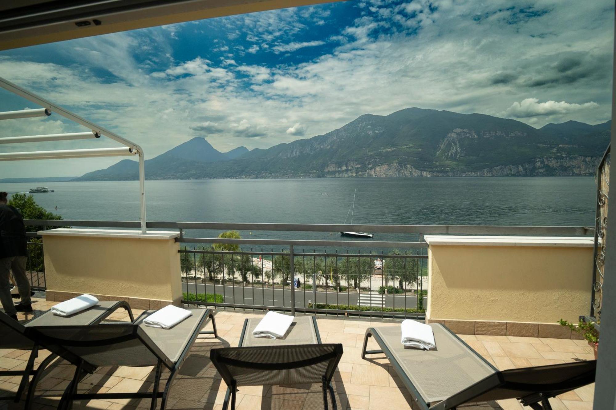 Penthouse Casa Alkea Masse Lake View Brenzone sul Garda Ngoại thất bức ảnh